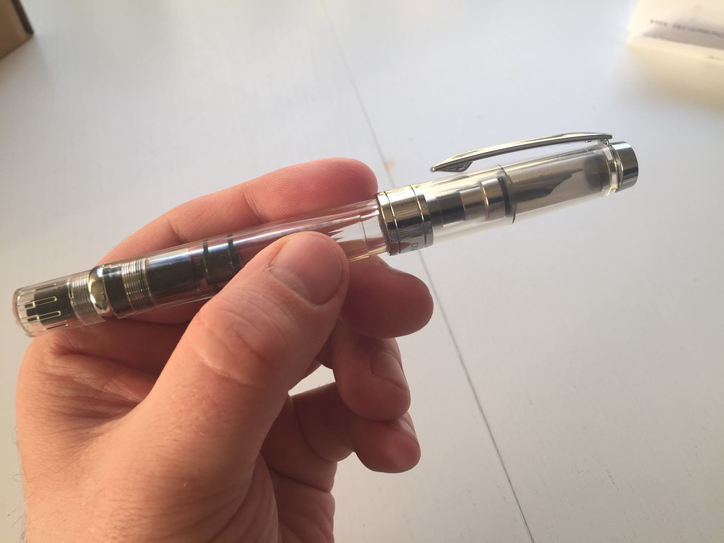 TWSBI Diamond 580 clear (Piston Filling Fountain Pen)