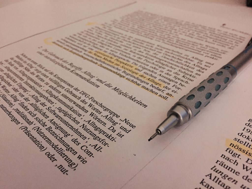 Book_Mechanical Pencil_co