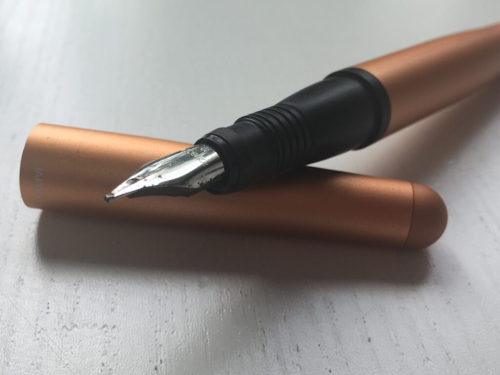 Tombow Object (goldorange) Fountain Pen