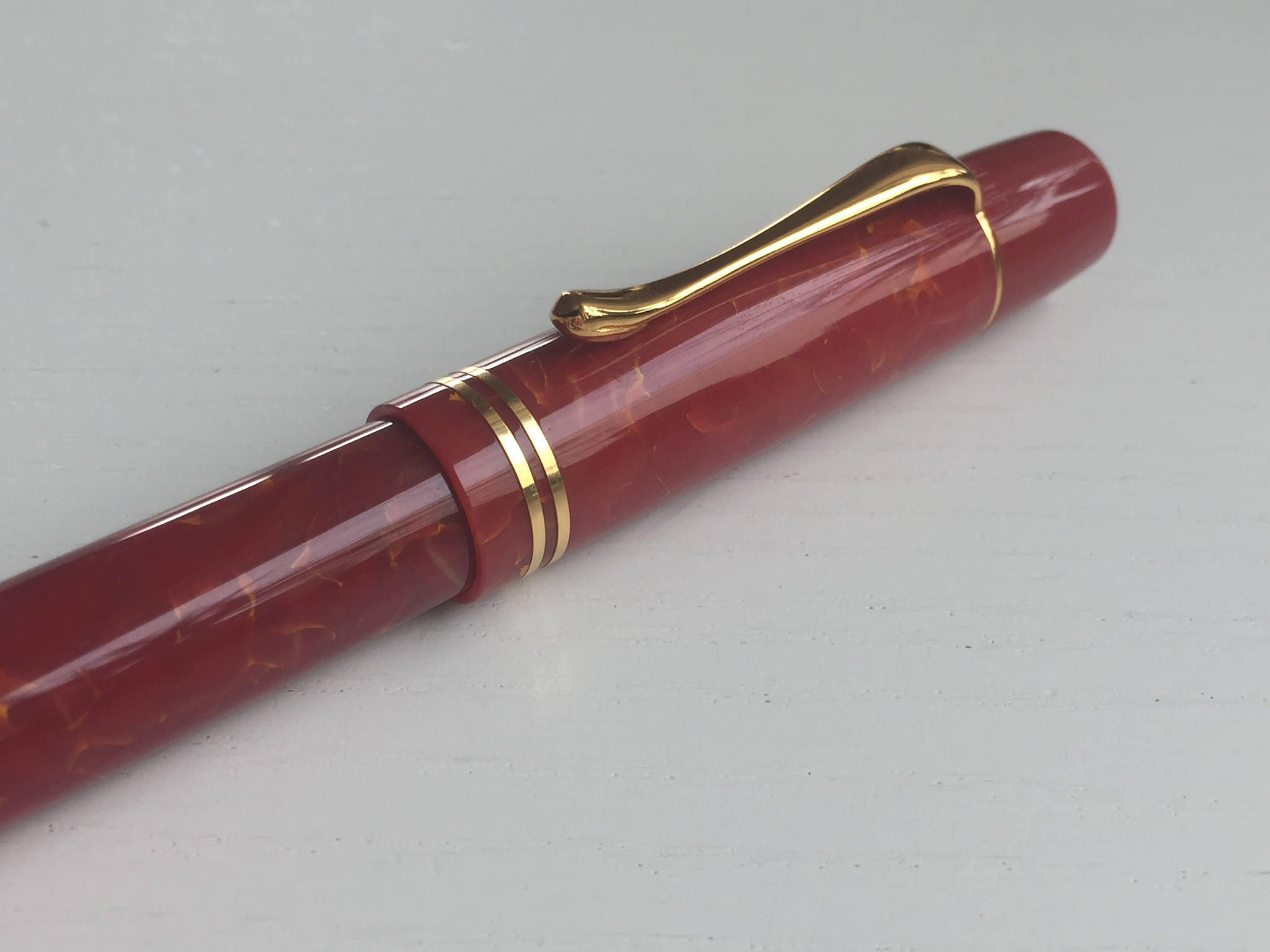 Pelikan M101N Bright Red