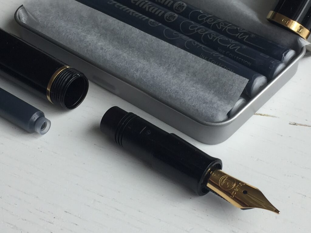 Pelikan P200 "Classic Black"
